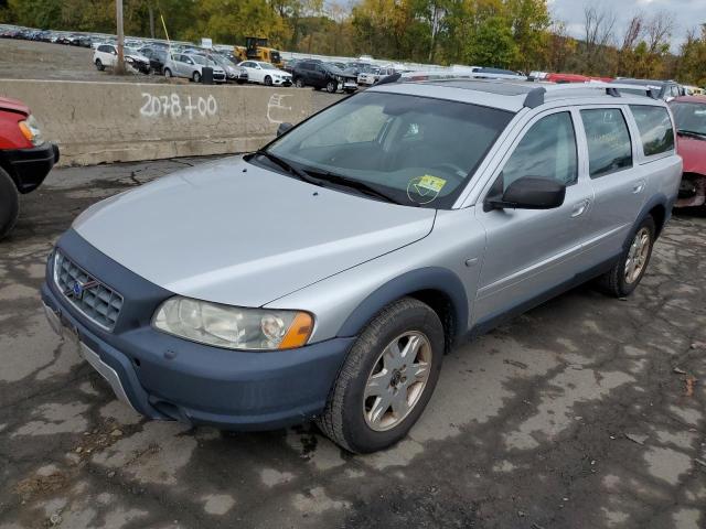 YV1SZ592251192761 - 2005 VOLVO XC70 SILVER photo 2