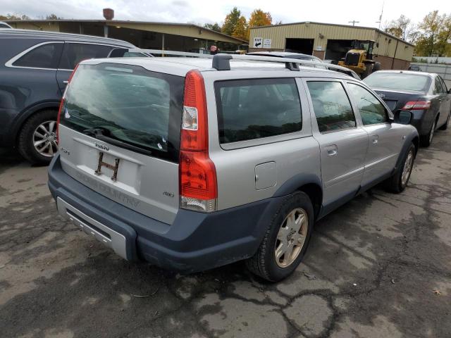 YV1SZ592251192761 - 2005 VOLVO XC70 SILVER photo 4