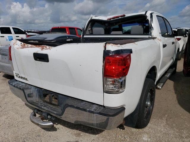 5TFEM5F1XBX023111 - 2011 TOYOTA TUNDRA CRE WHITE photo 4