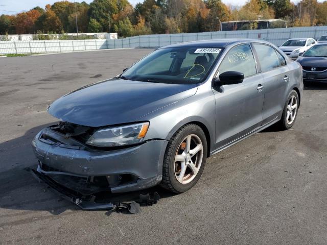 3VW2K7AJ1EM274571 - 2014 VOLKSWAGEN JETTA BASE GRAY photo 2