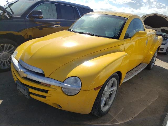 1GCES14P44B112131 - 2004 CHEVROLET SSR YELLOW photo 2