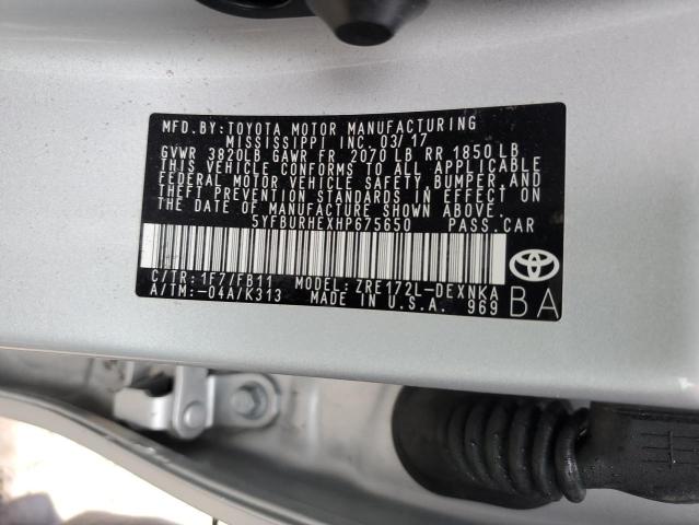 5YFBURHEXHP675650 - 2017 TOYOTA COROLLA L SILVER photo 10