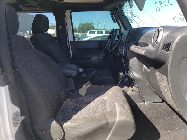 1C4AJWAG0CL135045 - 2012 JEEP WRANGLER S WHITE photo 5