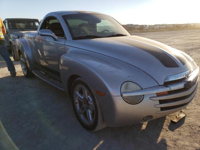 1GCES14PX4B104535 - 2004 CHEVROLET SSR 银色 照片 1