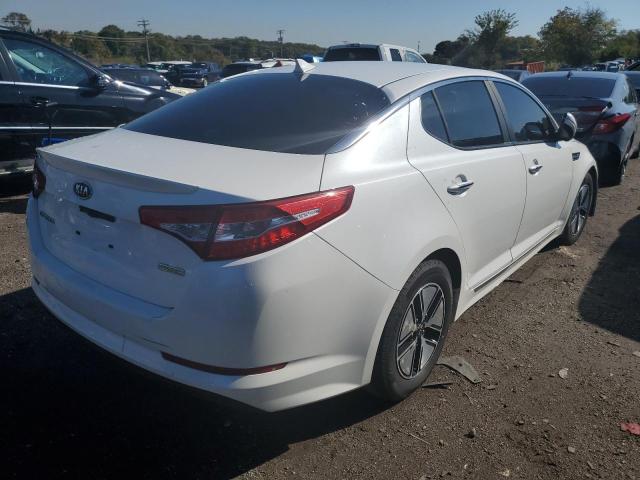 KNAGM4AD0C5013895 - 2012 KIA OPTIMA HYB WHITE photo 4