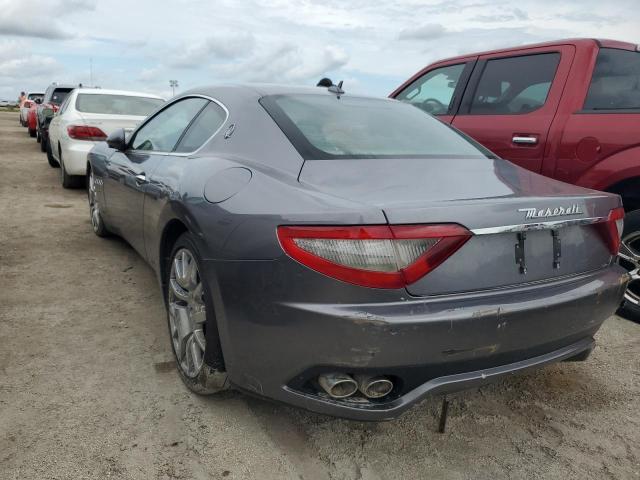 ZAM45GLA9A0050022 - 2010 MASERATI GRANTURISM GRAY photo 3