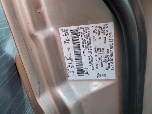 5LMFU28A8YLJ25225 - 2000 LINCOLN NAVIGATOR 米色 照片 10