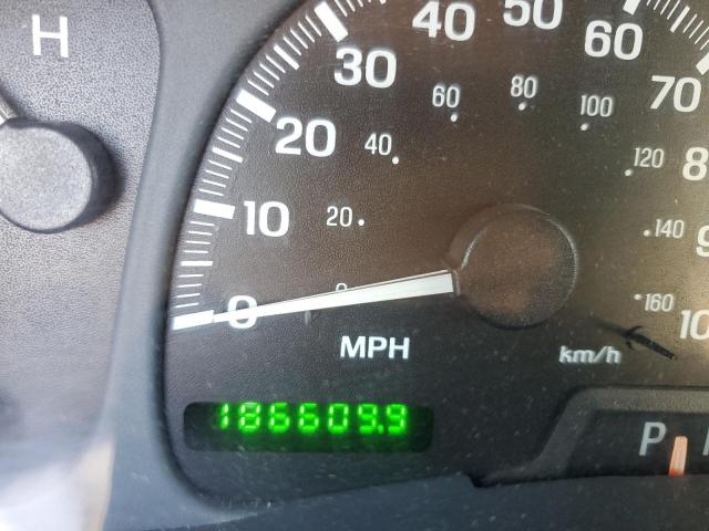 5LMFU28A8YLJ25225 - 2000 LINCOLN NAVIGATOR 米色 照片 8