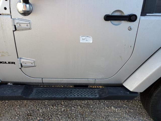 1J8FA54119L770042 - 2009 JEEP WRANGLER S SILVER photo 9