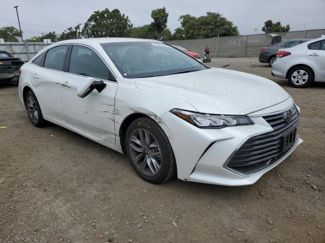 4T1JZ1FB8NU076280 - 2022 TOYOTA AVALON XLE WHITE photo 4