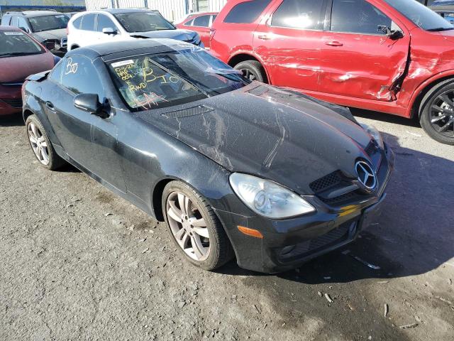 WDBWK5EAXAF229849 - 2010 MERCEDES-BENZ SLK 300 BLACK photo 1