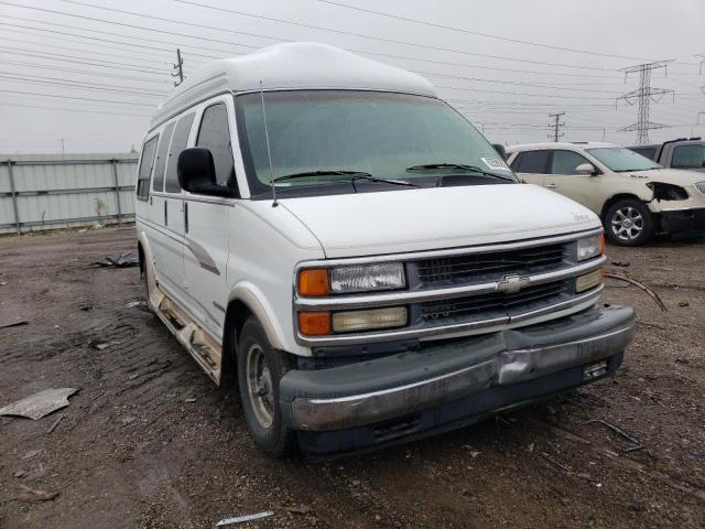 1GBFG15R7V1065565 - 1997 CHEVROLET EXPRESS G1 WHITE photo 1