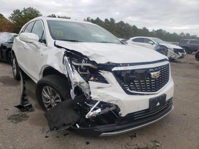 1GYKNDRS2NZ130171 - 2022 CADILLAC XT5 PREMIU WHITE photo 1