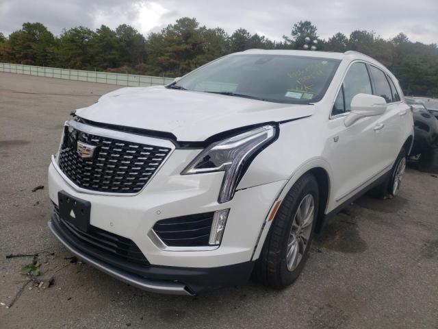 1GYKNDRS2NZ130171 - 2022 CADILLAC XT5 PREMIU WHITE photo 2