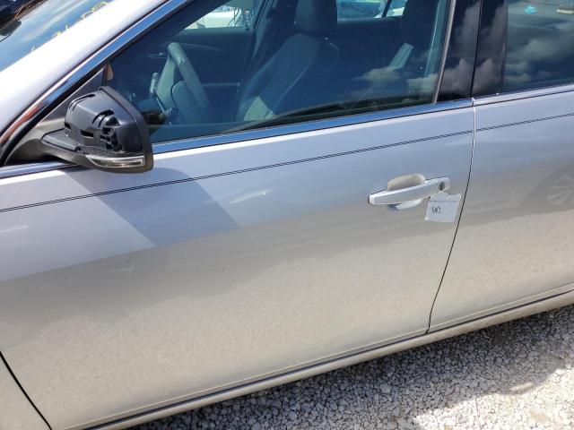 1G11C5SA3GF154040 - 2016 CHEVROLET MALIBU LIM 银色 照片 9