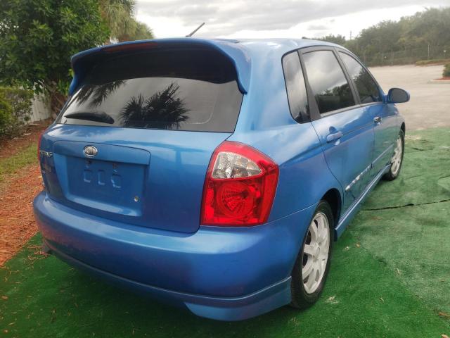 KNAFE161365269913 - 2006 KIA SPECTRA5 BLUE photo 4