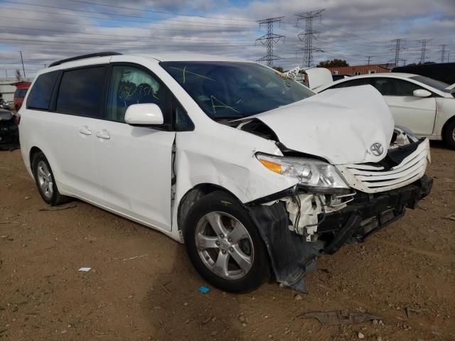 5TDKK3DC1FS578977 - 2015 TOYOTA SIENNA LE WHITE photo 1