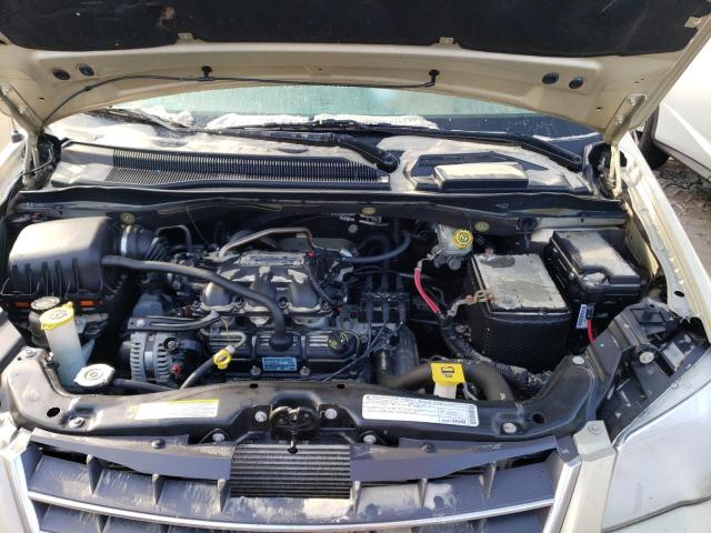 2A4RR5D18AR226351 - 2010 CHRYSLER TOWN & COU GOLD photo 7