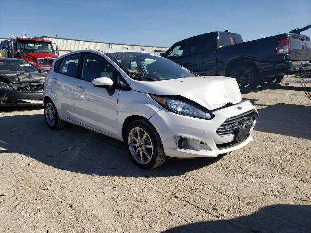 3FADP4EJ1KM123480 - 2019 FORD FIESTA SE WHITE photo 1