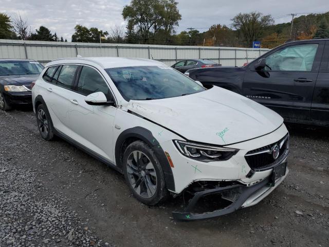 W04GU8SXXJ1152613 - 2018 BUICK REGAL TOUR WHITE photo 1