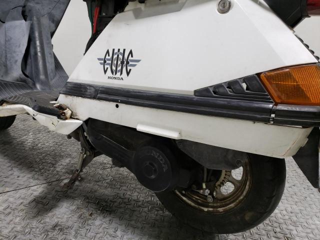 3H1HF0303VD201002 - 1997 HONDA CH80 WHITE photo 6