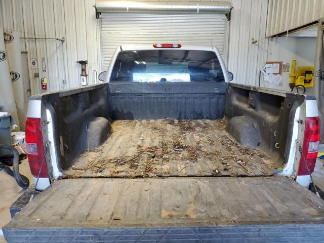 1GCPKPE06AZ157121 - 2010 CHEVROLET SILVRDO LS SILVER photo 6