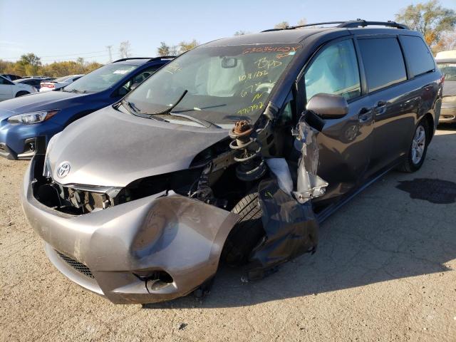 5TDKK3DC1DS376752 - 2013 TOYOTA SIENNA LE GRAY photo 2