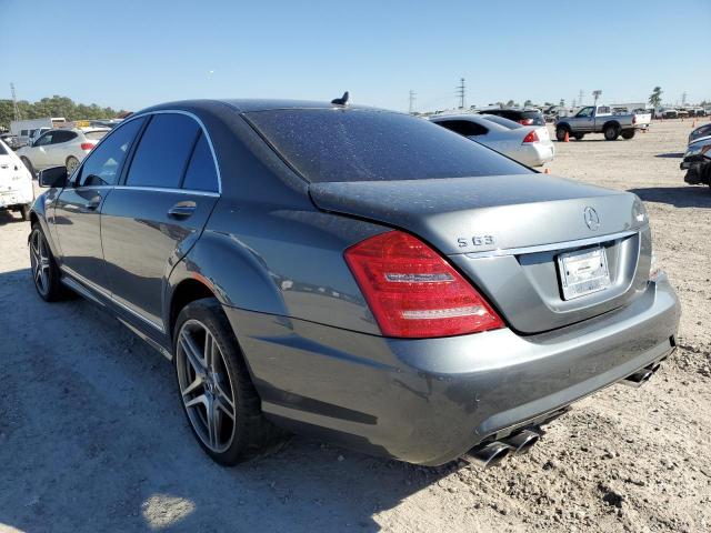 WDDNG7HB6AA295817 - 2010 MERCEDES-BENZ S 63 AMG GRAY photo 3