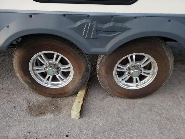 4X4FSBM24HU****** - 2017 SALM FOREST RIV WHITE photo 8