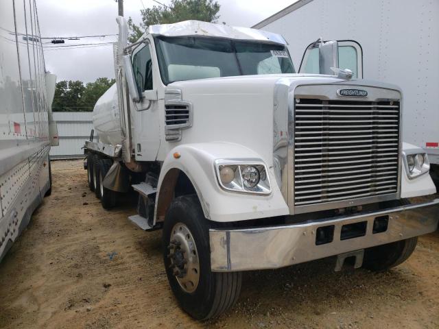 3ALMGNFG0JDJV8401 - 2018 FREIGHTLINER 122SD WHITE photo 1