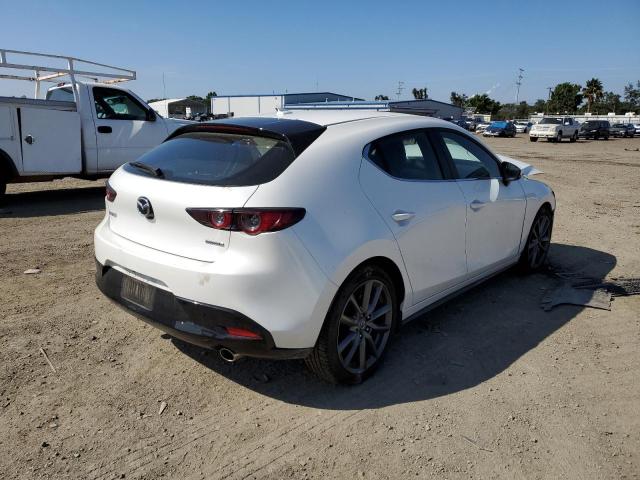 JM1BPAMM3K1141956 - 2019 MAZDA 3 PREFERRE WHITE photo 4