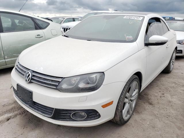 WVWFW7AH3CV014942 - 2012 VOLKSWAGEN EOS LUX Biały zdjęcie 2