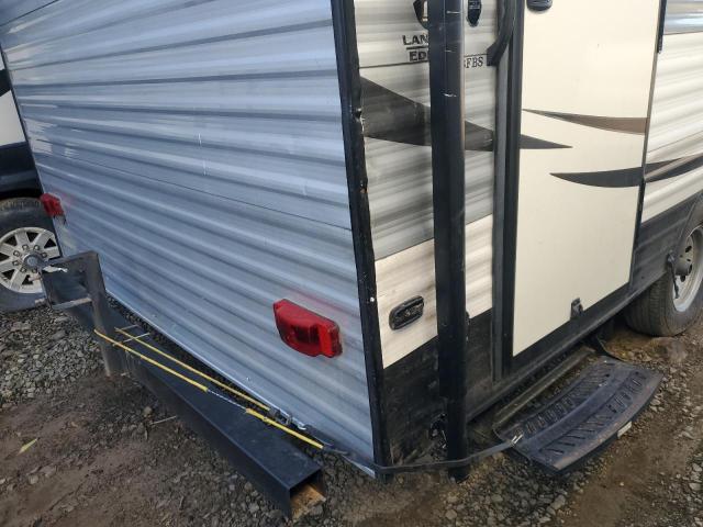 4YDT16F10GH933189 - 2016 COLE CAMPER TWO TONE photo 9