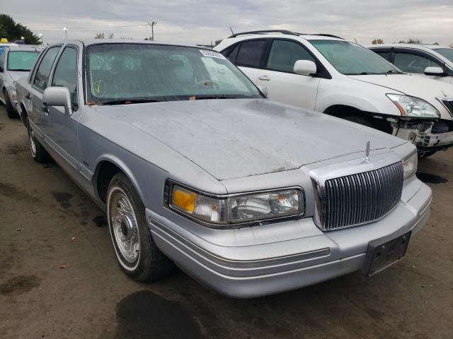 1LNLM81W1TY680401 - 1996 LINCOLN TOWN CAR SILVER photo 1