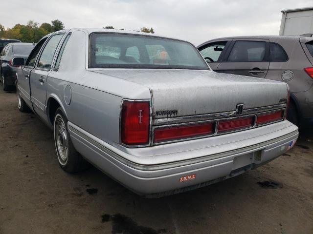 1LNLM81W1TY680401 - 1996 LINCOLN TOWN CAR SILVER photo 3