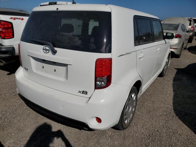 JTLZE4FE4FJ066576 - 2015 TOYOTA SCION XB თეთრი ფოტო 4