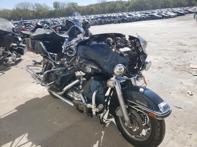 1HD1FCW164Y611919 - 2004 HARLEY-DAVIDSON FLHTCUI 蓝色 照片 1