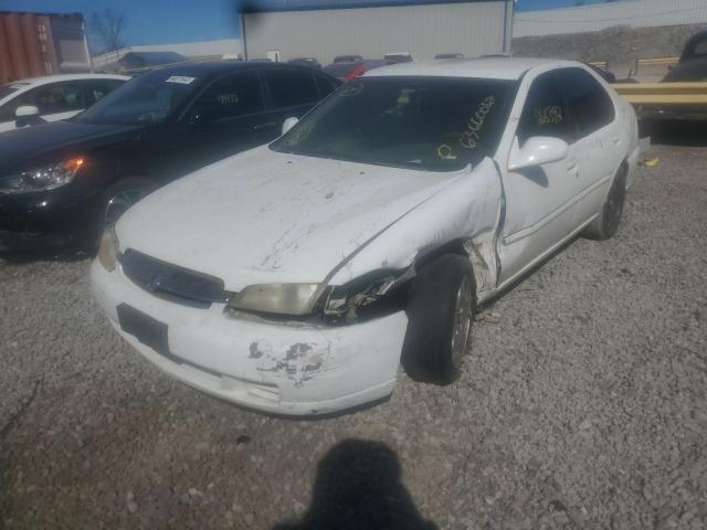 1N4DL01D0XC217931 - 1999 NISSAN ALTIMA XE WHITE photo 2