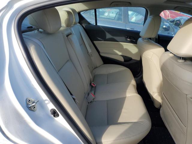 19UDE2F36JA000145 - 2018 ACURA ILX BASE W WHITE photo 6