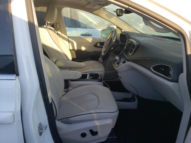 2C4RC1GG9LR246207 - 2020 CHRYSLER PACIFICA L WHITE photo 5