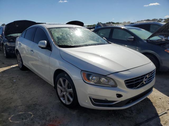 YV1612TKXG2401208 - 2016 VOLVO S60 PREMIE WHITE photo 1