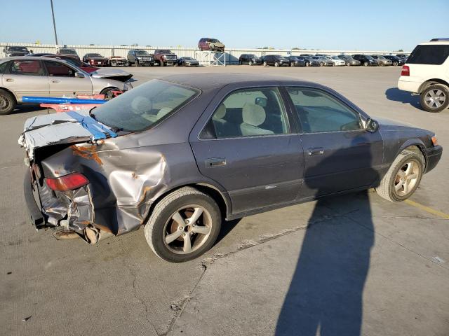 JT2BG22KXW0223002 - 1998 TOYOTA CAMRY CE GRAY photo 3