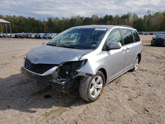 5TDKK3DC3BS164870 - 2011 TOYOTA SIENNA LE SILVER photo 2