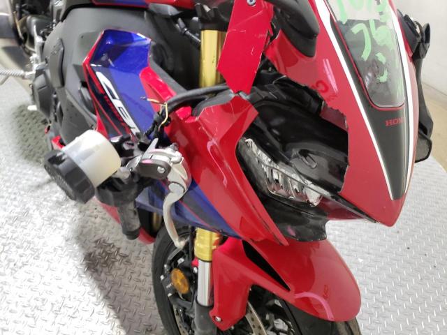 JH2SC7751NK500309 - 2022 HONDA CBR1000 RA RED photo 11