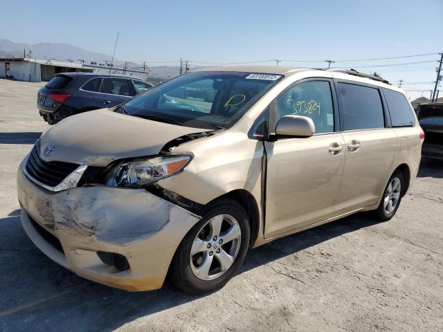 5TDKK3DC7ES503554 - 2014 TOYOTA SIENNA LE GOLD photo 2