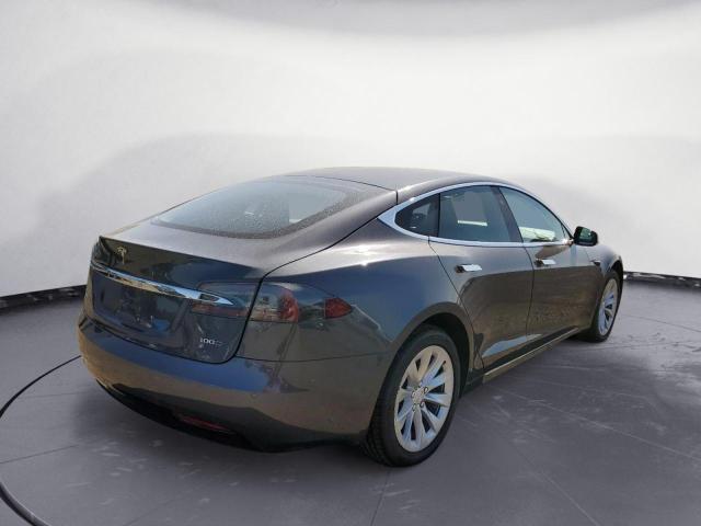 5YJSA1E27JF288219 - 2018 TESLA MODEL S Gris foto 4
