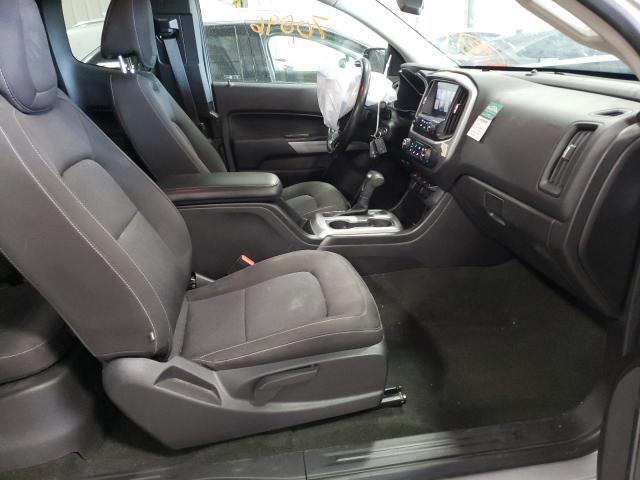 1GCHTCEN8H1167423 - 2017 CHEVROLET COLORADO L SILVER photo 5