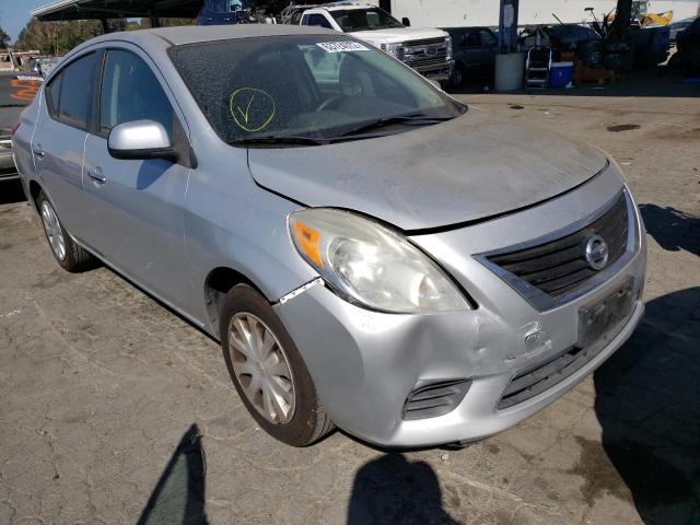 3N1CN7AP3CL897845 - 2012 NISSAN VERSA S SILVER photo 1