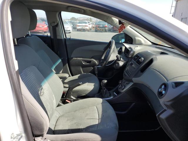 1G1JB6SH8C4199034 - 2012 CHEVROLET SONIC LS WHITE photo 5