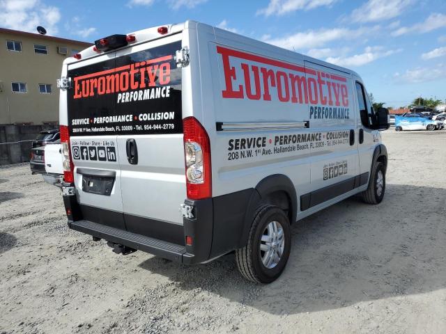 3C6TRVAG8KE546915 - 2019 RAM PROMASTER SILVER photo 4